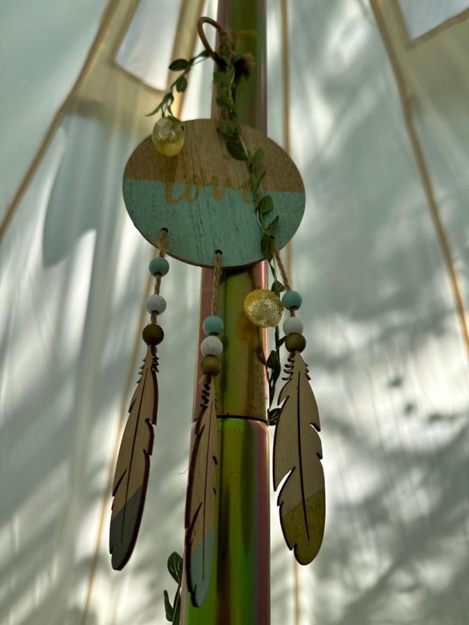 Rosabell Bell Tent At Herigerbi Park Grantham Exteriér fotografie